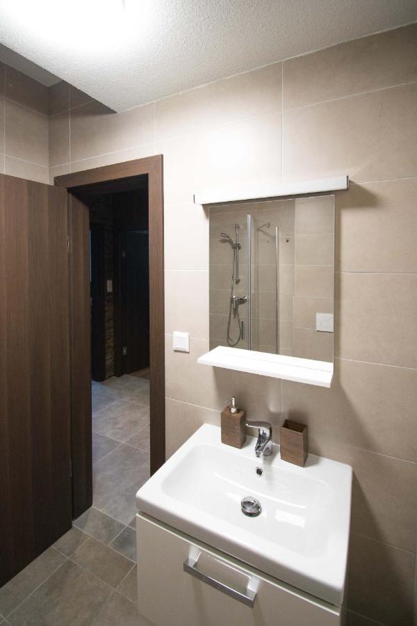 Apartman Lucnica Бистра Екстер'єр фото